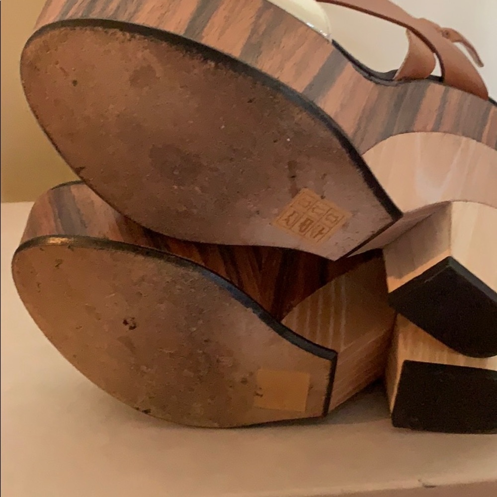 Shoes - Picture 4 of 5